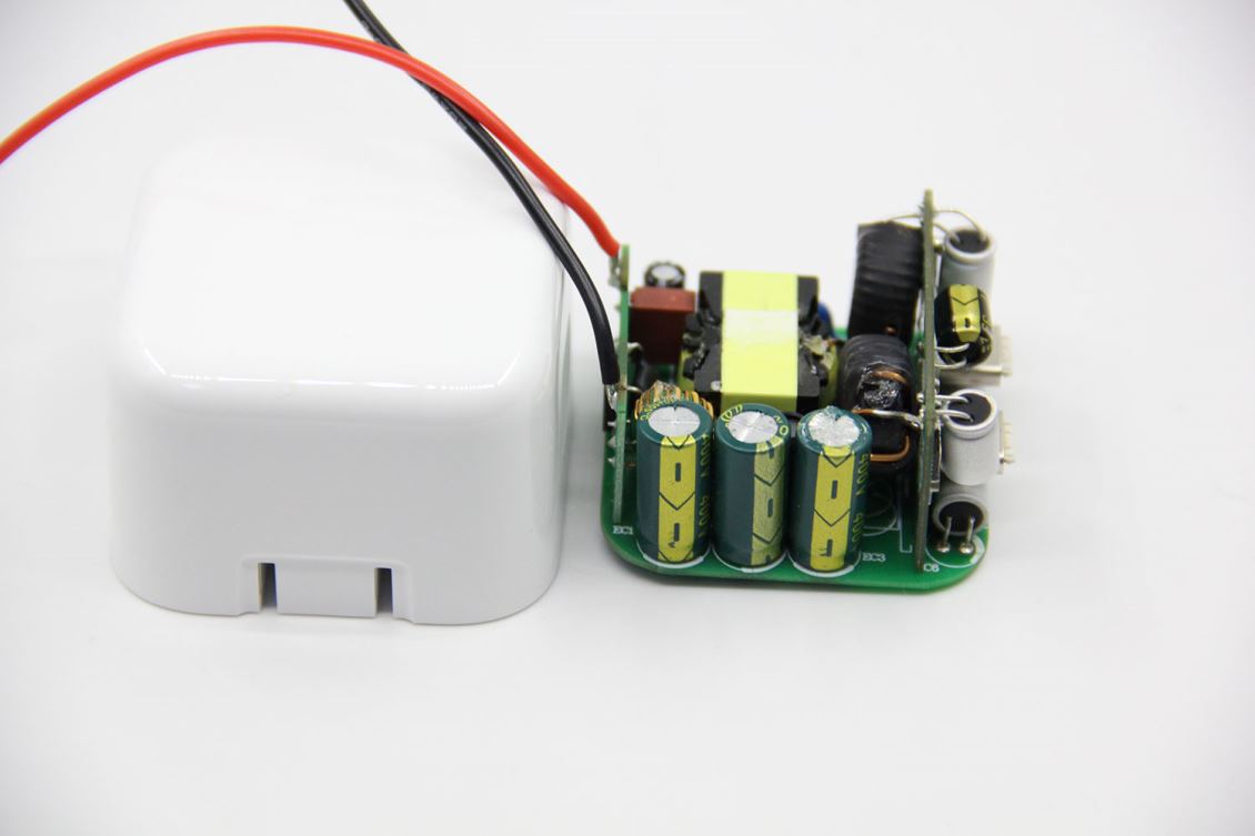 35W惠州双C口PD快充适配器氮化镓D3方案